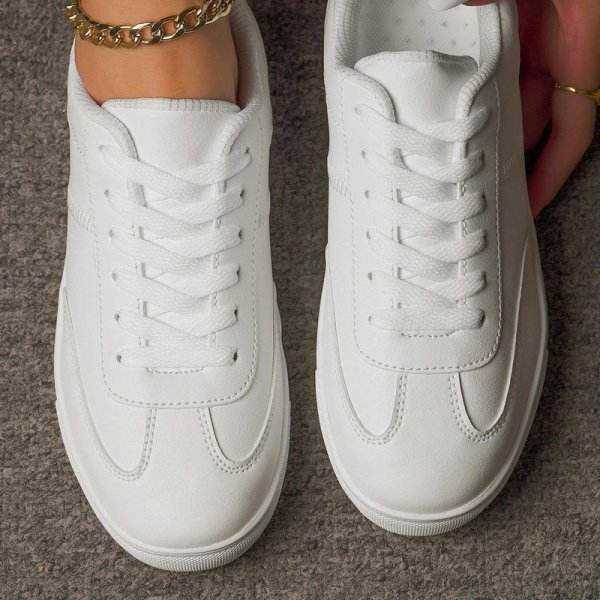 Women's White Lace-up Skate Sneakers - Perfect for Casual Wear!