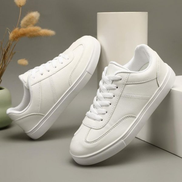 Women's White Lace-up Skate Sneakers - Perfect for Casual Wear!